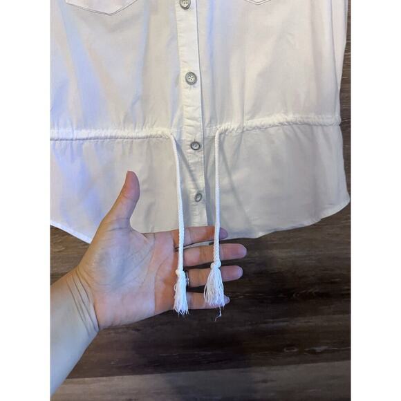 Democracy White Sleeveless Top Poplin Studded Sz medium Layering Fitted Waist - Picture 5 of 9